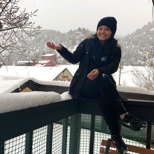 Meet your Posher, Claudia